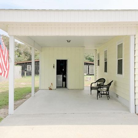 Ginny'S Coastal Cottage Oak Island Buitenkant foto