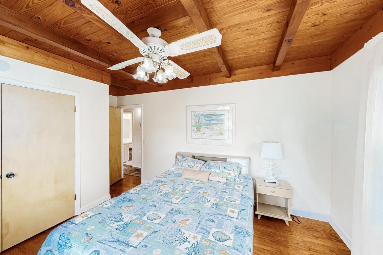 Ginny'S Coastal Cottage Oak Island Buitenkant foto