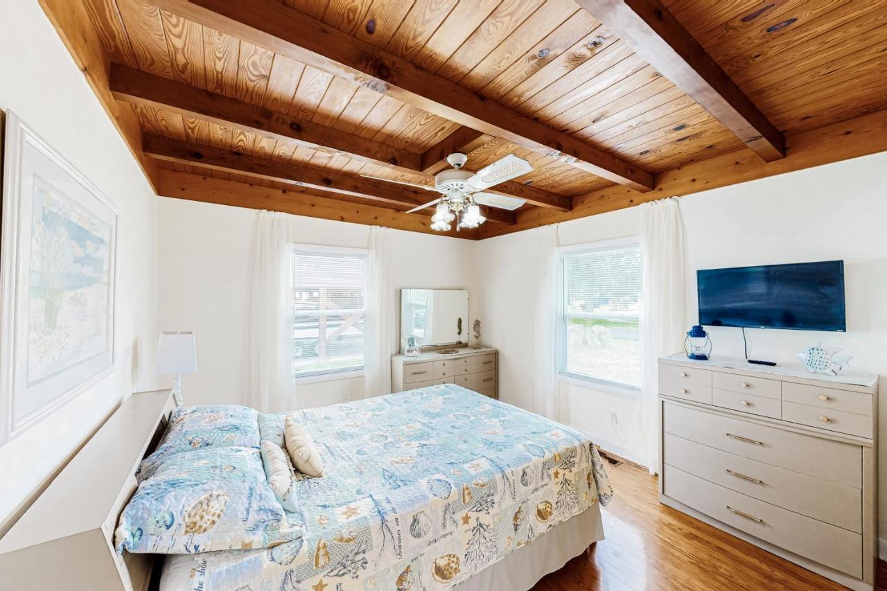 Ginny'S Coastal Cottage Oak Island Buitenkant foto