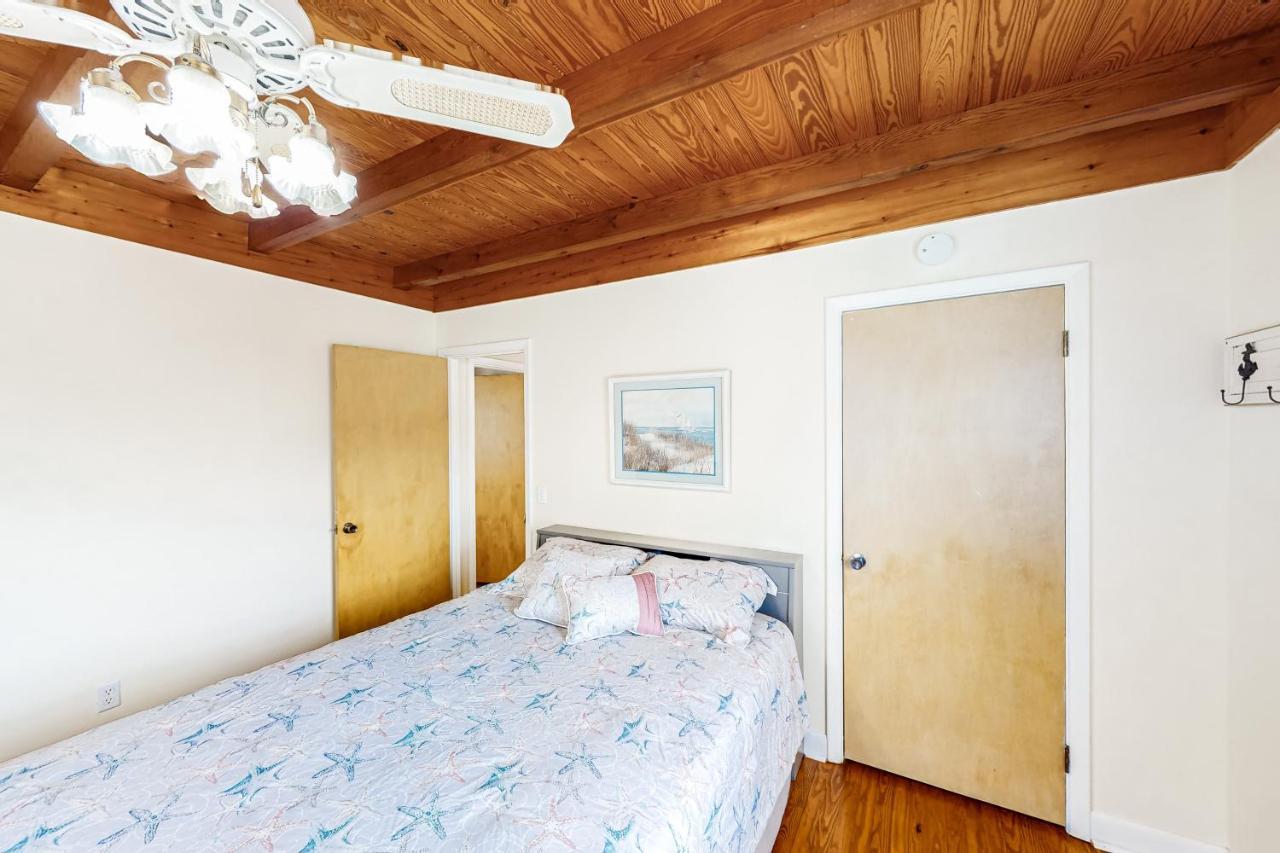 Ginny'S Coastal Cottage Oak Island Buitenkant foto