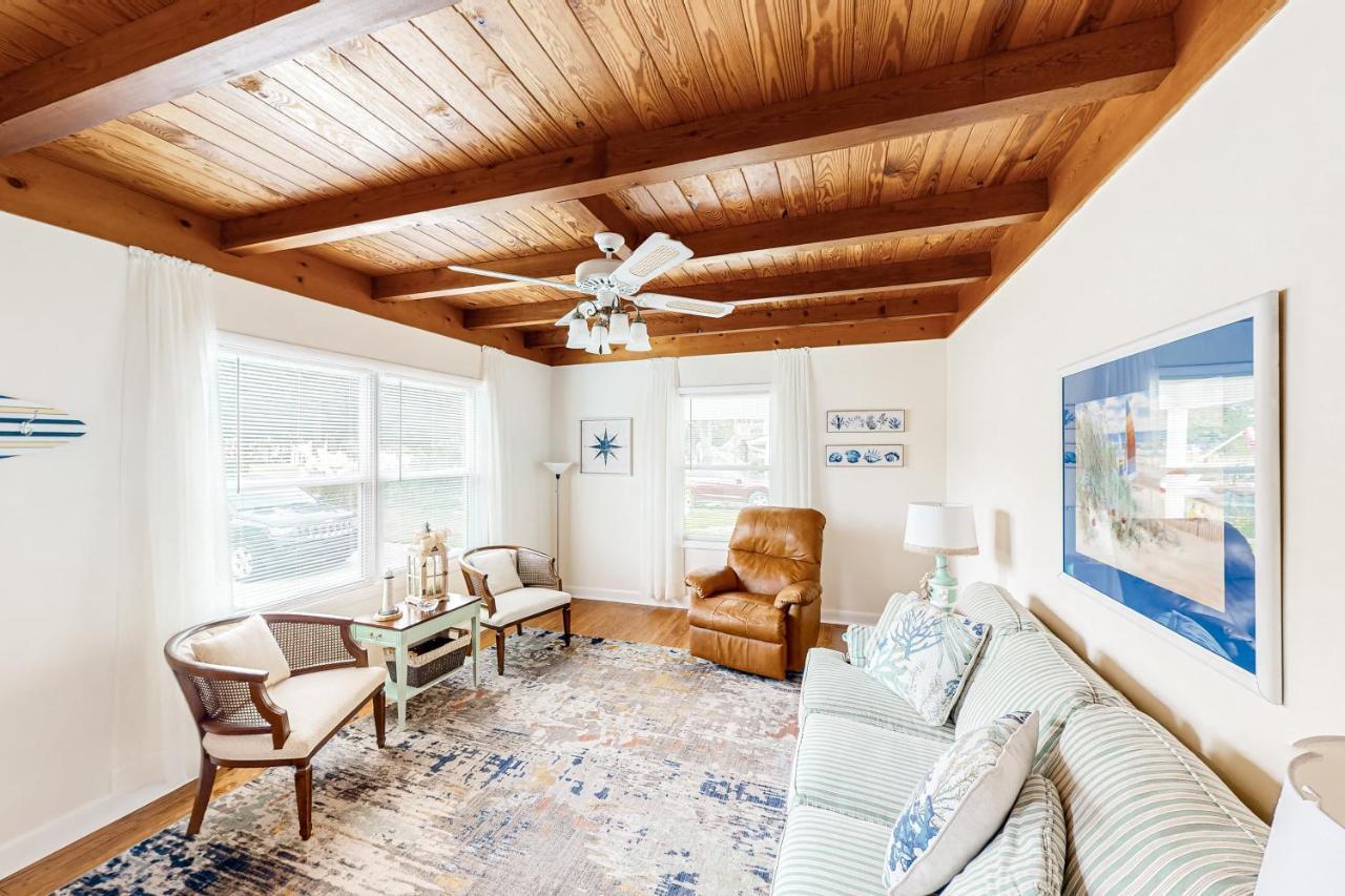Ginny'S Coastal Cottage Oak Island Buitenkant foto